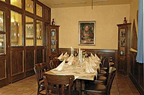 Brauhotel Jan Van Werth Нойс Ресторан фото
